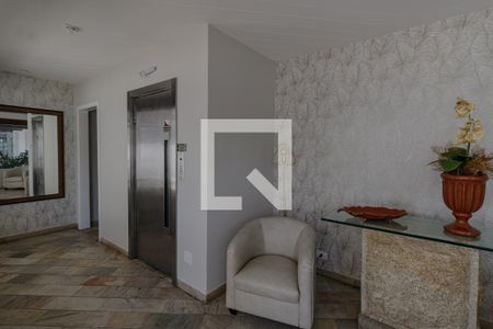 Apartamento para alugar com 120m², 3 quartos e 2 vagasHall social