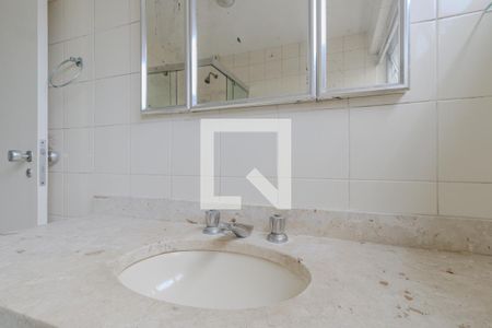 Apartamento para alugar com 120m², 3 quartos e 2 vagasBanheiro da Suíte