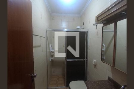 Casa à venda com 200m², 3 quartos e 3 vagasBanheiro piso de cima