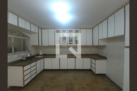 Casa à venda com 200m², 3 quartos e 3 vagasCozinha