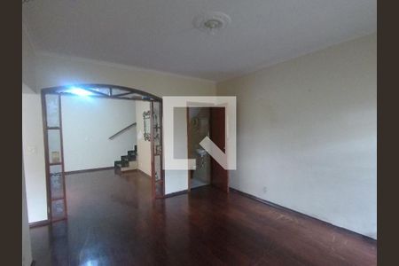 Sala de casa à venda com 3 quartos, 200m² em Jardim Santa Mena, Guarulhos