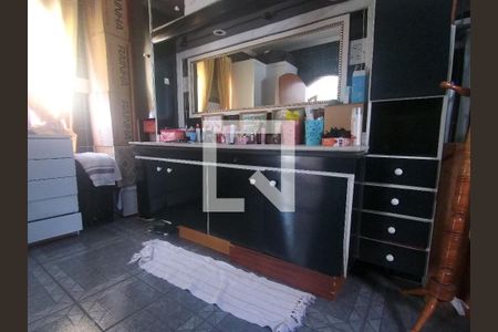 Casa à venda com 200m², 3 quartos e 3 vagasBanheiro da Suíte 01