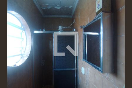 Casa à venda com 200m², 3 quartos e 3 vagasBanheiro da Suíte 02