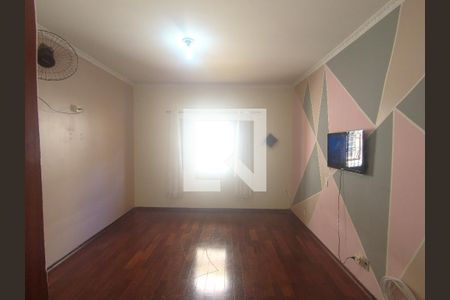 Casa à venda com 200m², 3 quartos e 3 vagasSuíte 02