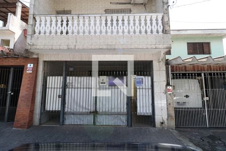 Fachada de casa para alugar com 1 quarto, 32m² em Parque Edu Chaves, São Paulo