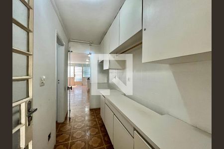 Casa à venda com 280m², 5 quartos e 2 vagasÁrea de Serviço