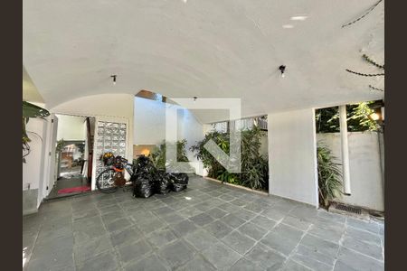 Casa à venda com 280m², 5 quartos e 2 vagasGaragem
