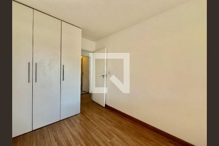 Casa à venda com 280m², 5 quartos e 2 vagasQuarto 3