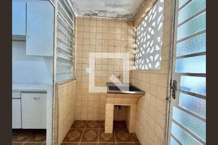 Casa à venda com 280m², 5 quartos e 2 vagasÁrea de Serviço