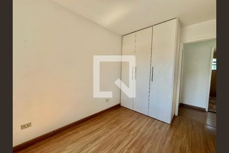 Casa à venda com 280m², 5 quartos e 2 vagasQuarto 3