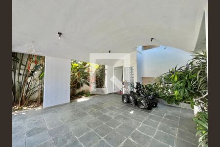 Casa à venda com 280m², 5 quartos e 2 vagasGaragem