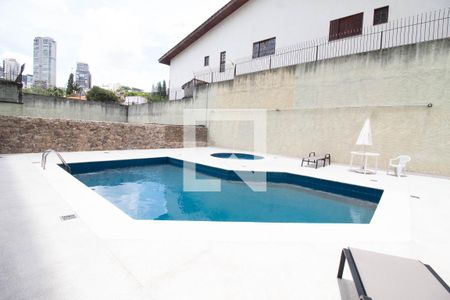 Apartamento para alugar com 65m², 3 quartos e 1 vagaÁrea comum - Piscina