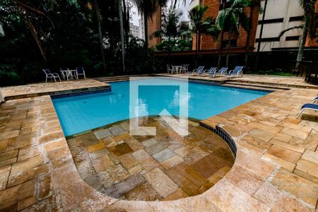 Apartamento para alugar com 200m², 3 quartos e 3 vagasÁrea comum - Piscina