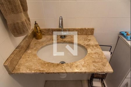 Casa à venda com 180m², 3 quartos e 2 vagasLavabo