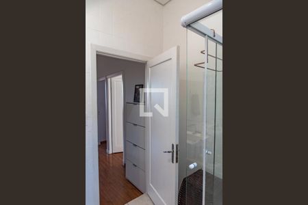 Casa à venda com 180m², 3 quartos e 2 vagasBanheiro