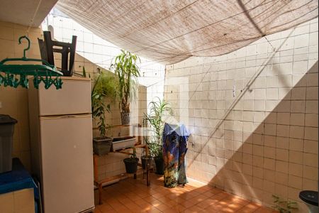 Casa à venda com 180m², 3 quartos e 2 vagasQuintal