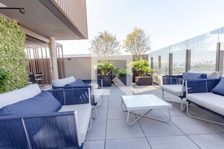 Studio para alugar com 45m², 1 quarto e 1 vaga Studio para alugar com 45m², 1 quarto e 1 vagaÁrea comum - Piscina