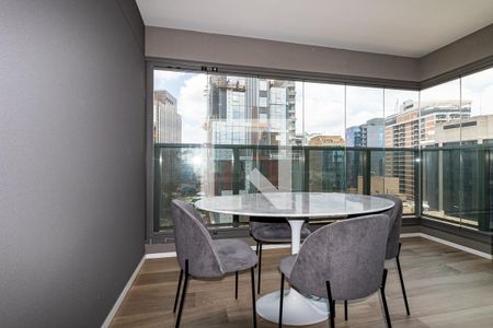 Studio para alugar com 45m², 1 quarto e 1 vaga Studio para alugar com 45m², 1 quarto e 1 vagaSacada