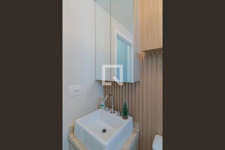 Apartamento à venda com 73m², 2 quartos e 2 vagas Apartamento à venda com 73m², 2 quartos e 2 vagasBanheiro da Suíte