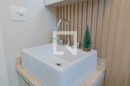 Apartamento à venda com 73m², 2 quartos e 2 vagas Apartamento à venda com 73m², 2 quartos e 2 vagasBanheiro da Suíte