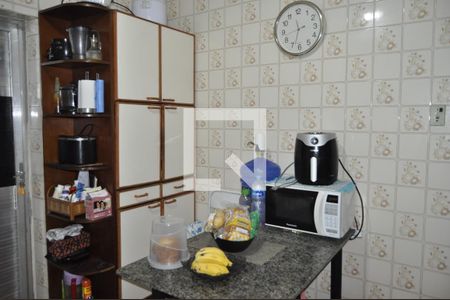 Casa à venda com 4 quartos, 220m² em Pilares, Rio de Janeiro