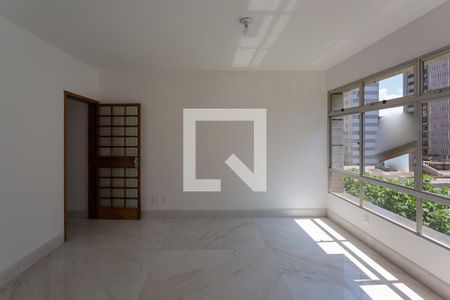 Sala de apartamento à venda com 4 quartos, 185m² em Funcionários, Belo Horizonte
