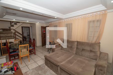 Sala de casa para alugar com 3 quartos, 157m² em Vila Sirene, São Paulo