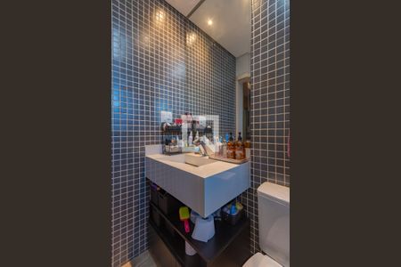 Apartamento à venda com 180m², 5 quartos e 3 vagas Apartamento à venda com 180m², 5 quartos e 3 vagasBanheiro suíte