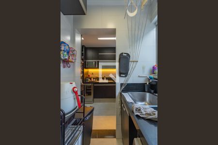 Apartamento à venda com 180m², 5 quartos e 3 vagas Apartamento à venda com 180m², 5 quartos e 3 vagasÁrea de Serviço