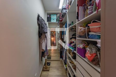 Apartamento à venda com 180m², 5 quartos e 3 vagas Apartamento à venda com 180m², 5 quartos e 3 vagasSuíte - Closet