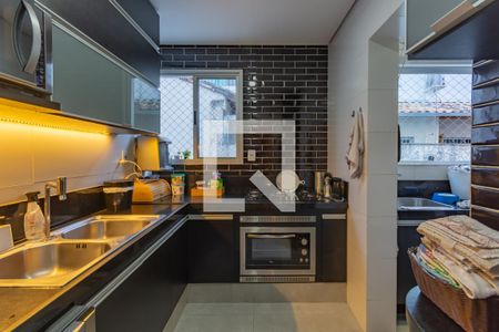 Apartamento à venda com 180m², 5 quartos e 3 vagas Apartamento à venda com 180m², 5 quartos e 3 vagasCozinha