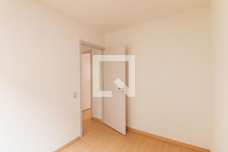 Quarto 2 de apartamento para alugar com 2 quartos, 50m² em Campo de Santana, Curitiba