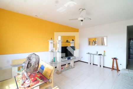 Sala de casa para alugar com 3 quartos, 110m² em Jardim Carioca, Rio de Janeiro