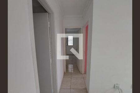 Corredor  de apartamento para alugar com 2 quartos, 62m² em Parque Novo Mundo, São Paulo