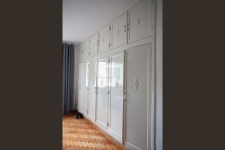 Casa à venda com 520m², 4 quartos e 5 vagasSuíte 2