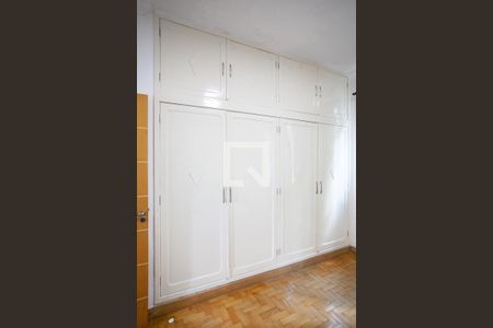 Casa à venda com 520m², 4 quartos e 5 vagasQuarto 1