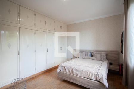 Casa à venda com 520m², 4 quartos e 5 vagasQuarto 2