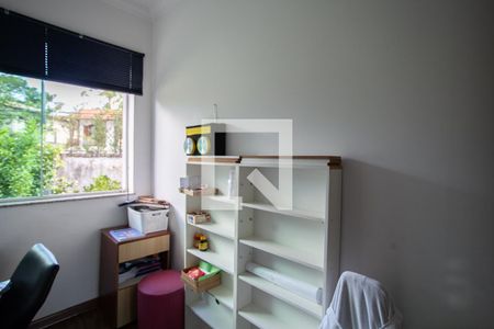 Casa à venda com 520m², 4 quartos e 5 vagasEscritório 2