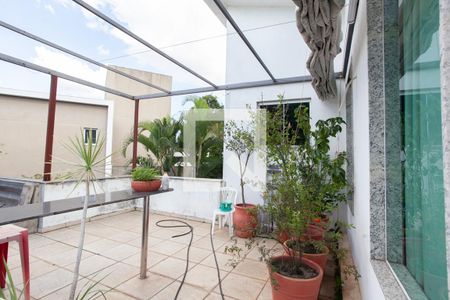 Casa à venda com 520m², 4 quartos e 5 vagasTerraço