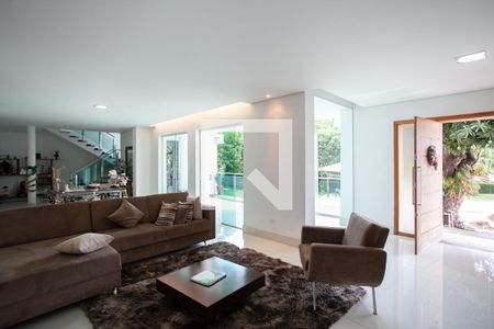 Sala 1 de casa à venda com 4 quartos, 520m² em Bandeirantes (pampulha), Belo Horizonte