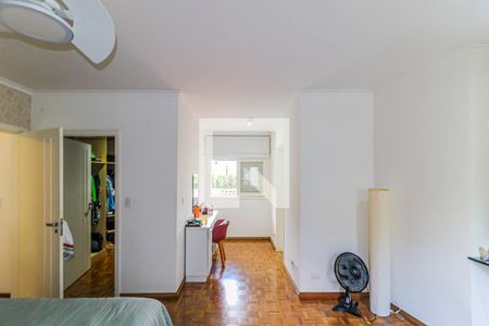 Casa à venda com 300m², 4 quartos e 3 vagasSuíte 2