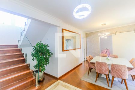 Casa à venda com 300m², 4 quartos e 3 vagasSala