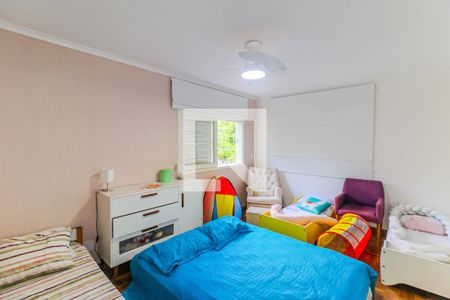 Casa à venda com 300m², 4 quartos e 3 vagasSuíte 1