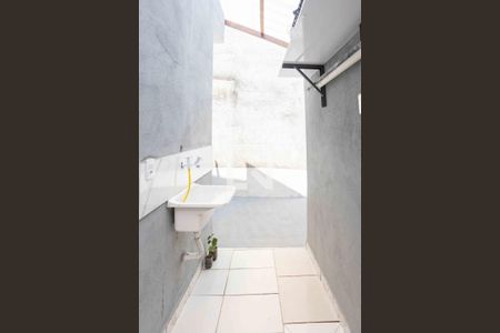 Casa para alugar com 60m², 1 quarto e 1 vagaÁrea de Serviço