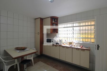 Casa à venda com 253m², 3 quartos e 3 vagasCozinha