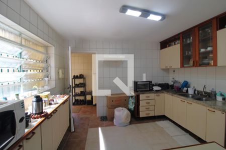 Casa à venda com 253m², 3 quartos e 3 vagasCozinha