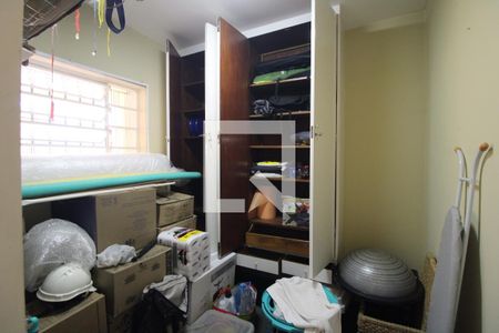 Casa à venda com 253m², 3 quartos e 3 vagasQuarto de serviço