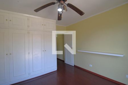 Casa à venda com 253m², 3 quartos e 3 vagasQuarto 2