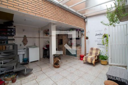 Casa à venda com 135m², 3 quartos e 2 vagas Casa à venda com 135m², 3 quartos e 2 vagasQuintal