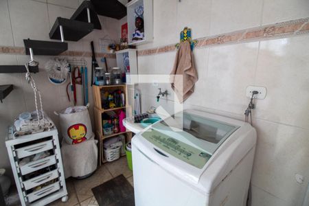 Casa à venda com 135m², 3 quartos e 2 vagas Casa à venda com 135m², 3 quartos e 2 vagasÁrea de Serviço